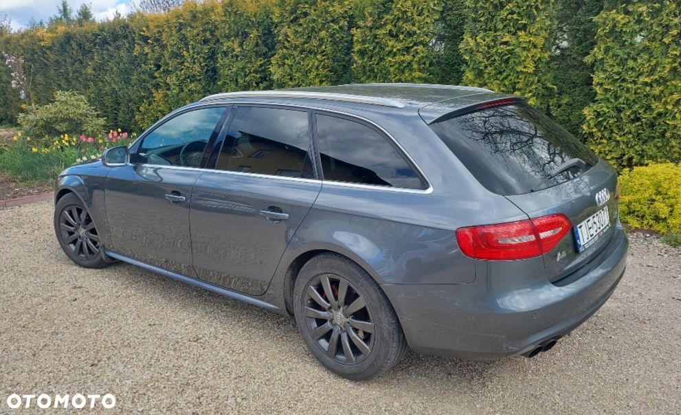 Audi A4 Avant 2.0 TDI Quattro - 12