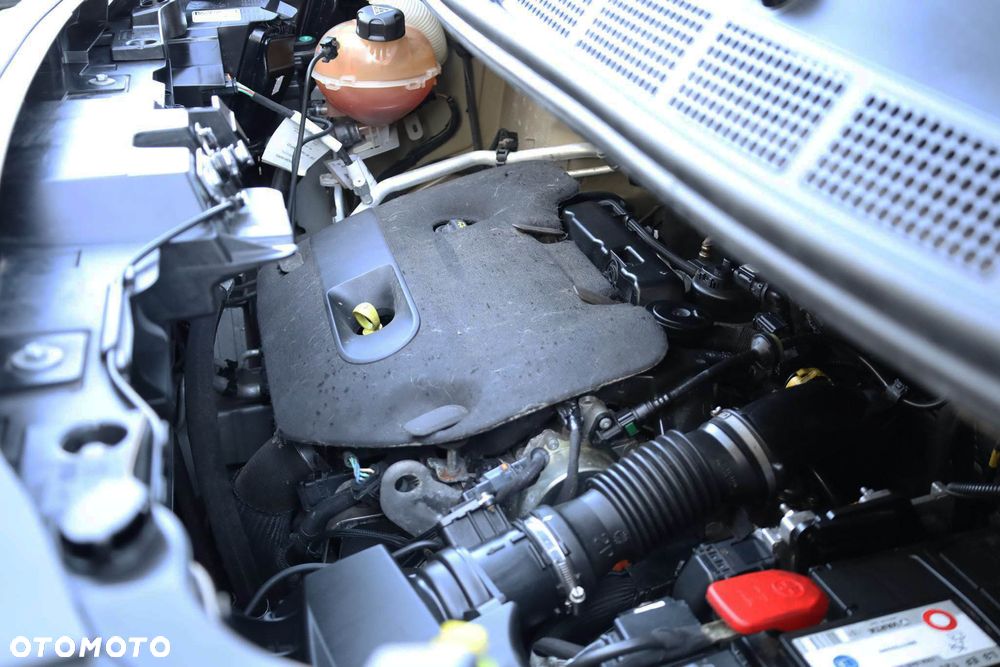 Peugeot Traveller 2.0 BlueHDi Long Business - 12