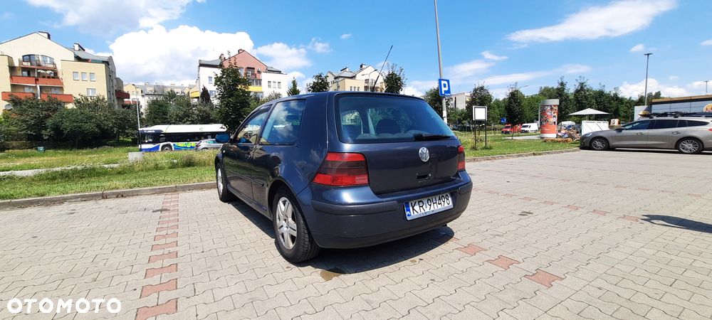 Volkswagen Golf 1.6 Comfortline - 11