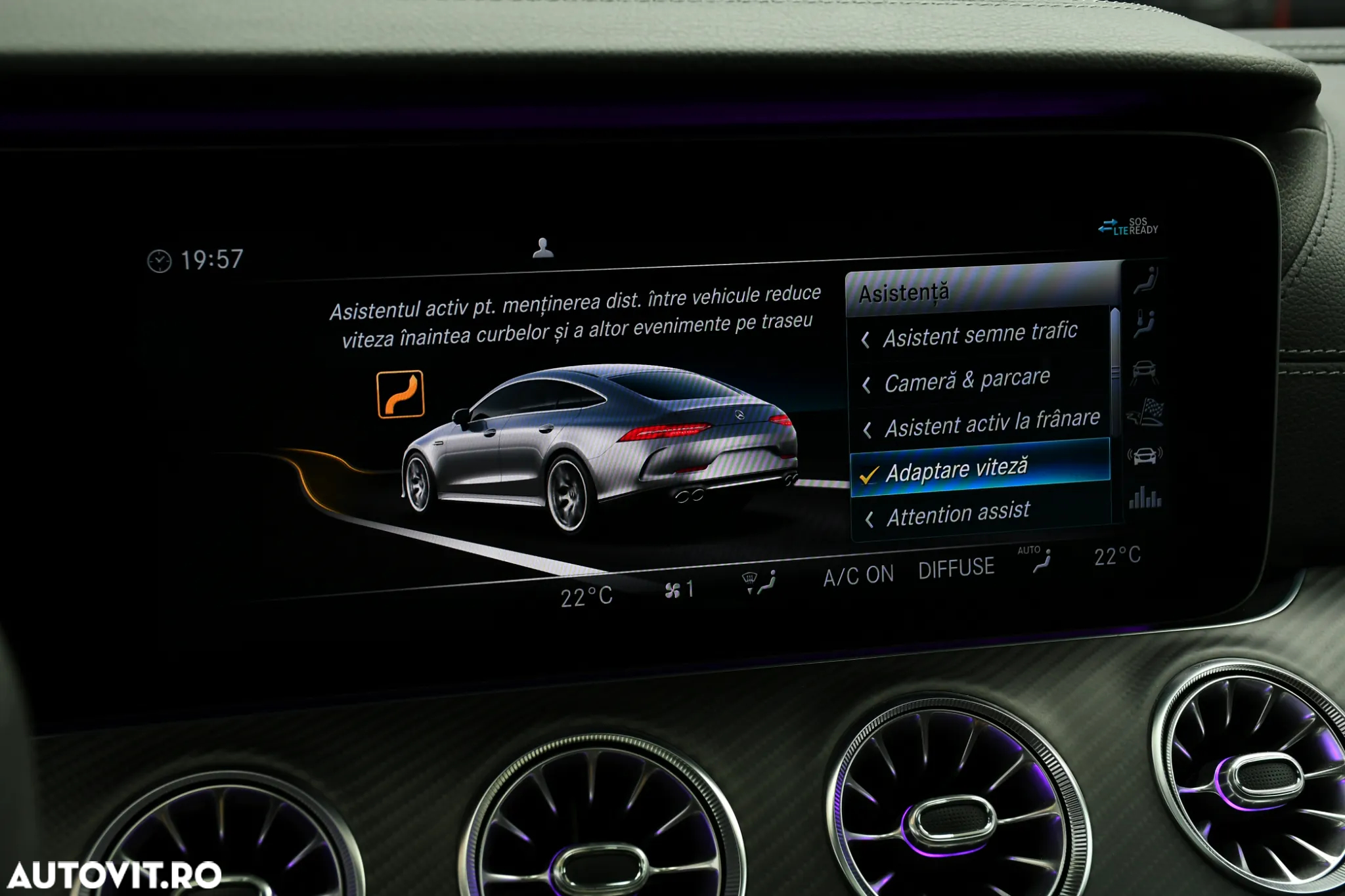 Mercedes-Benz AMG GT 53 4MATIC+ MHEV - 35