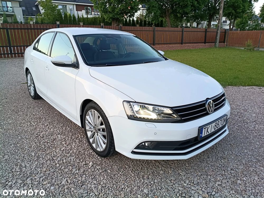 Volkswagen Jetta 1.4 TSI BMT Comfortline - 17