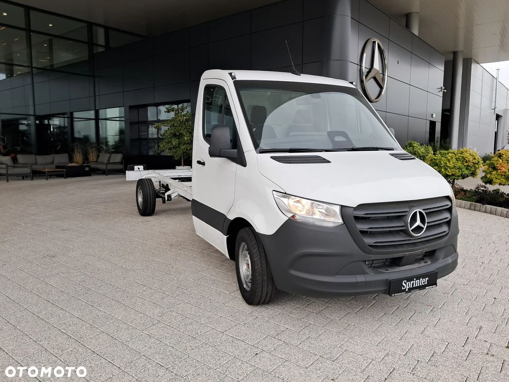 Mercedes-Benz Sprinter - 3