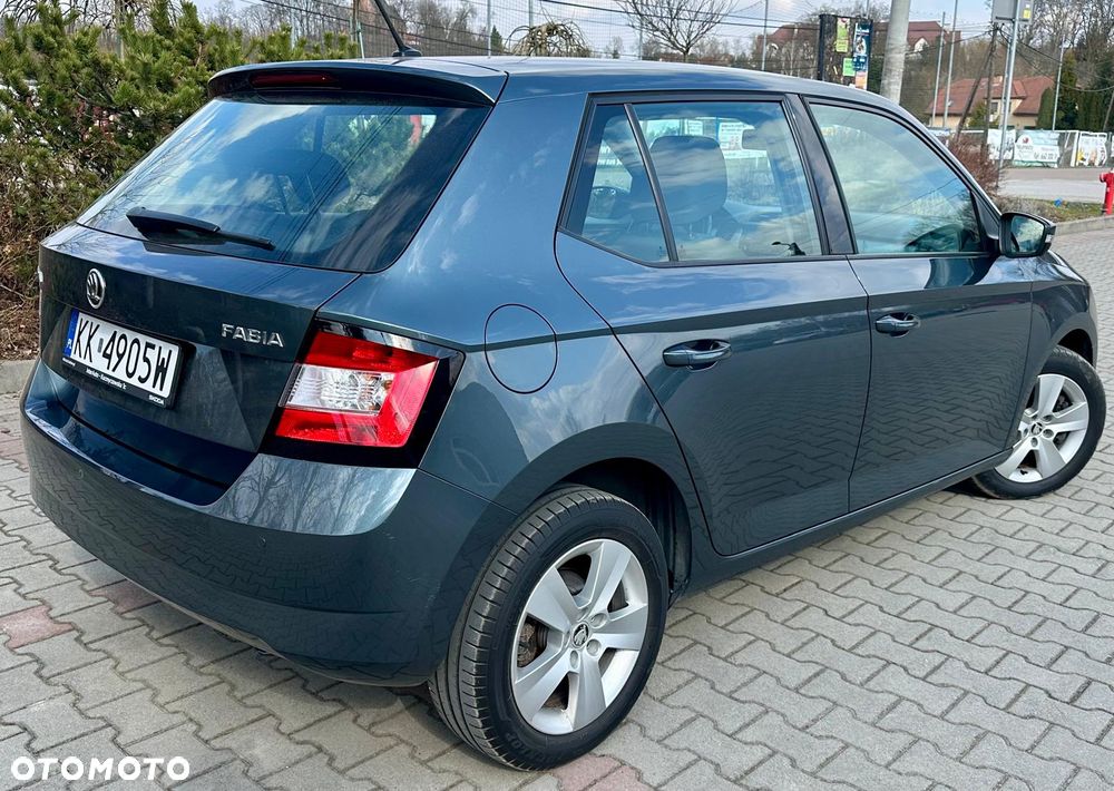 Skoda Fabia - 3