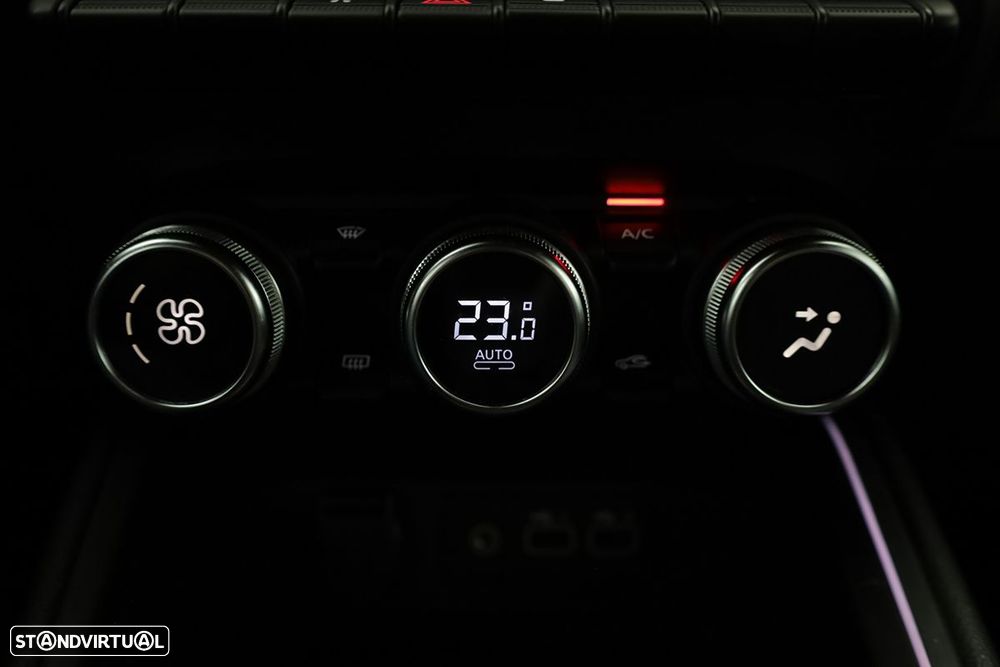 Renault Clio 1.0 TCe Techno Bi-Fuel - 12