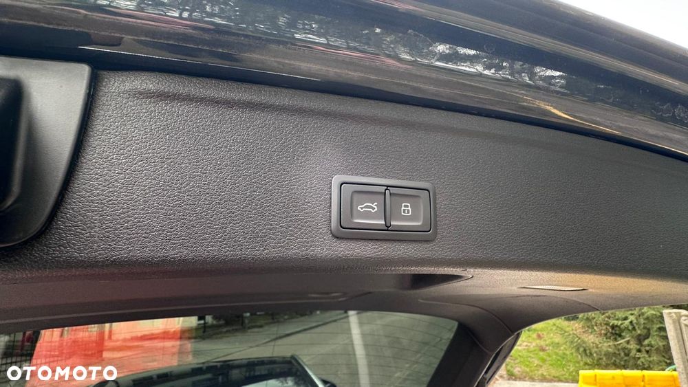 Audi A4 Avant 2.0 TDI S tronic - 21