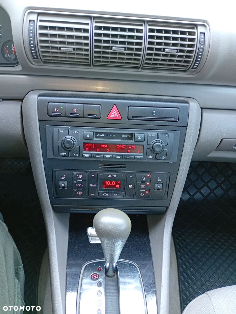 Audi A4 Avant - 27