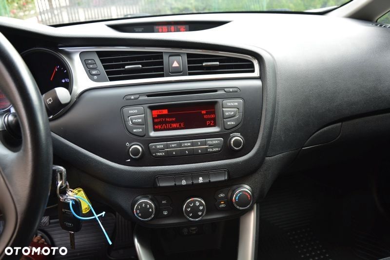 Kia Ceed 1.4 L - 9