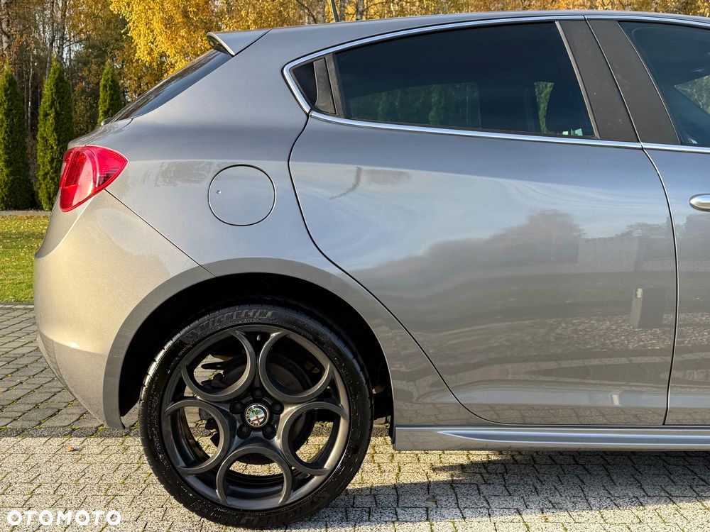 Alfa Romeo Giulietta ver-1-4-tb-sport - 28