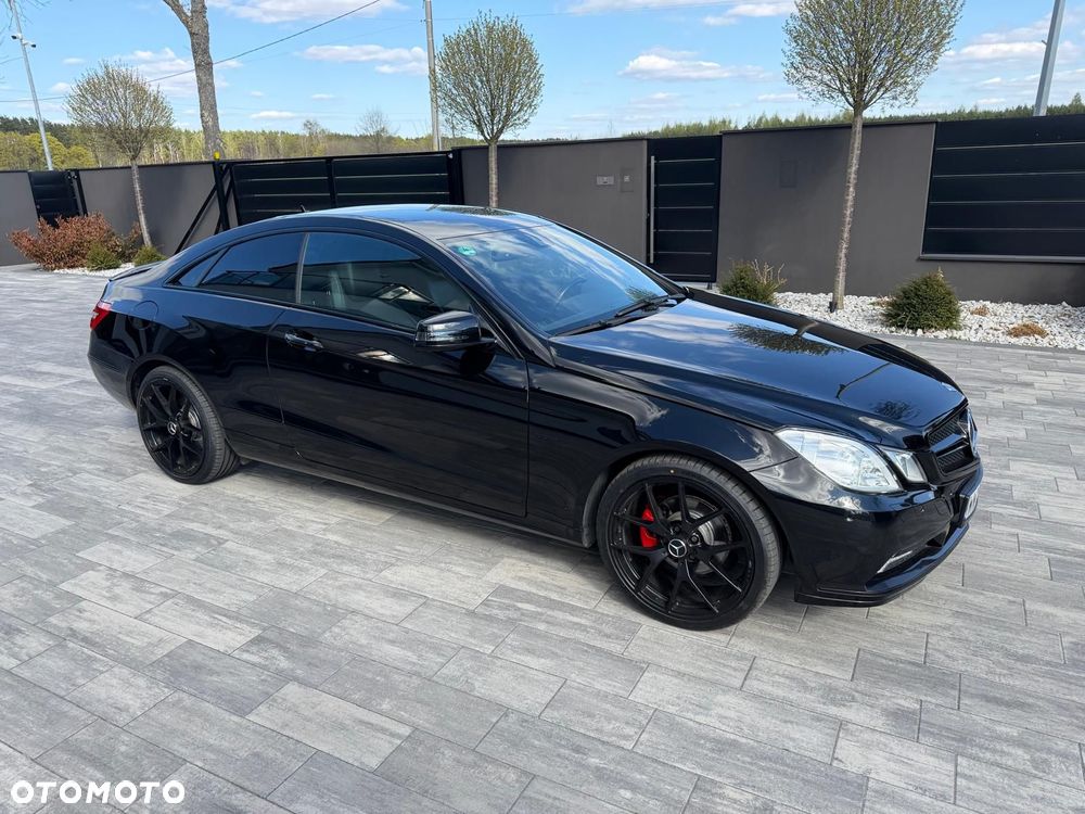 Mercedes-Benz Klasa E 200 CGI BlueEFFICIENCY Automatik Avantgarde - 9