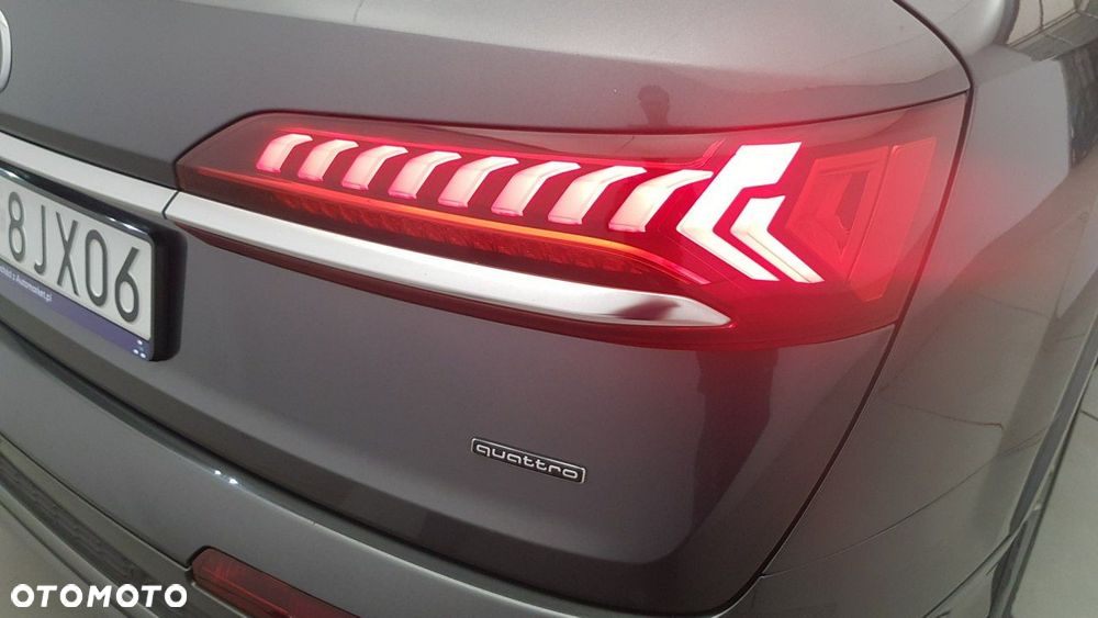 Audi Q7 - 12
