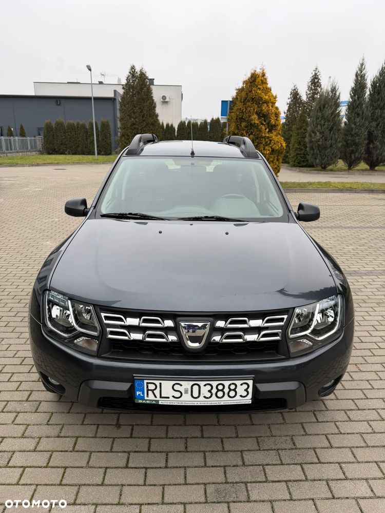 Dacia Duster 1.6 Laureate 4x4 - 11