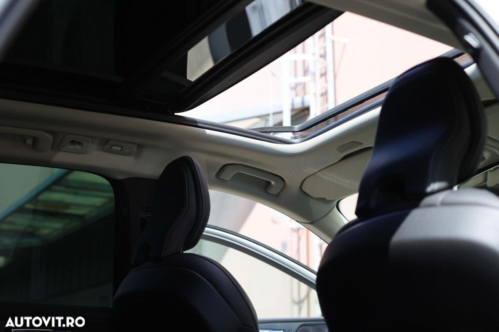 Volvo XC 60 T6 AWD Recharge Ultimate Black Edition - 14