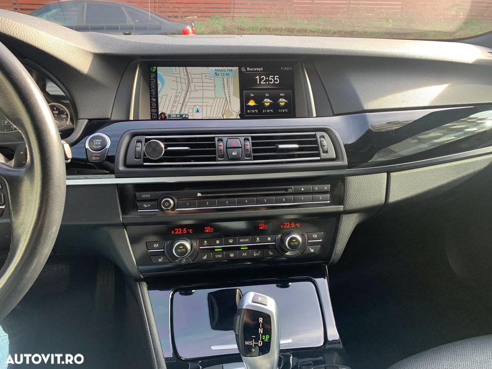 BMW Seria 5 520d xDrive AT - 15