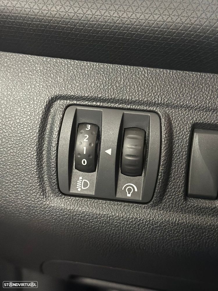 Renault Clio 0.9 TCe Limited - 18