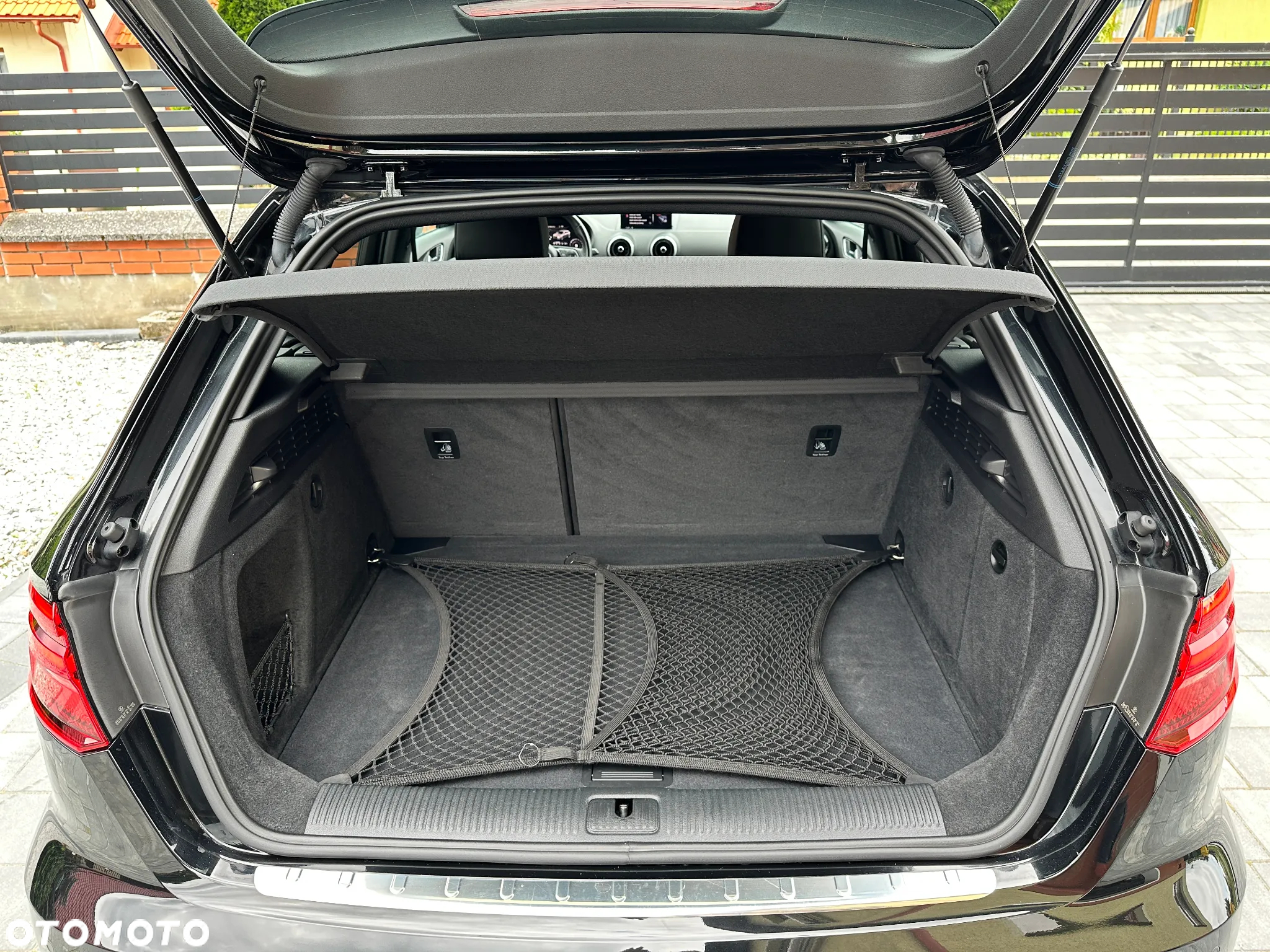 Audi A3 1.5 TFSI Sport S tronic - 32