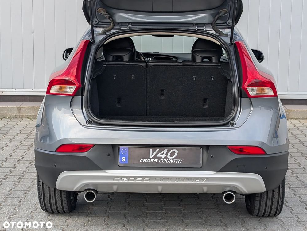 Volvo V40 Cross Country D3 Summum - 16