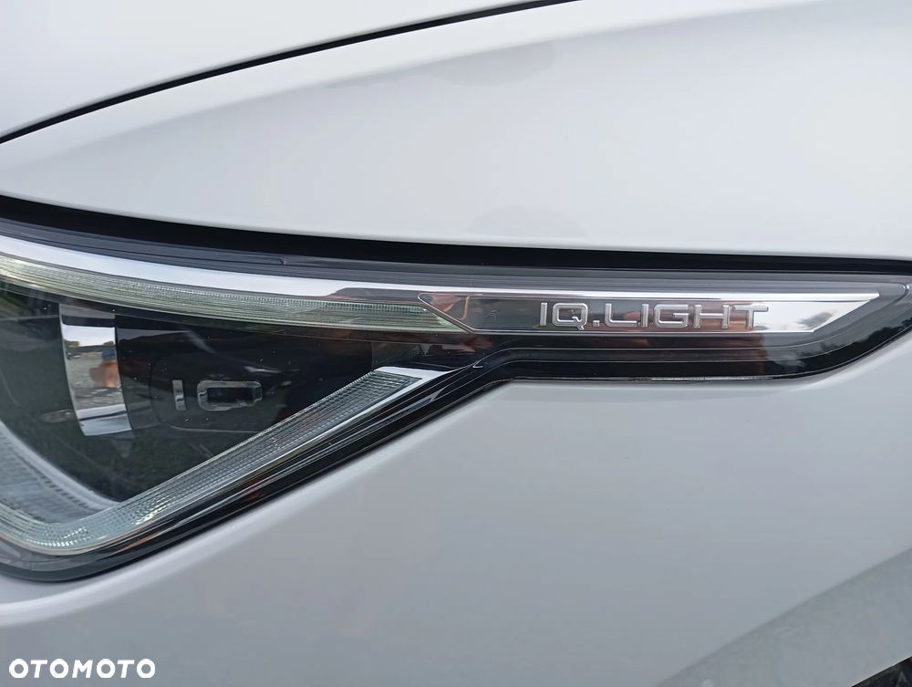 Volkswagen Golf 1.5 eTSI OPF DSG R-Line - 31