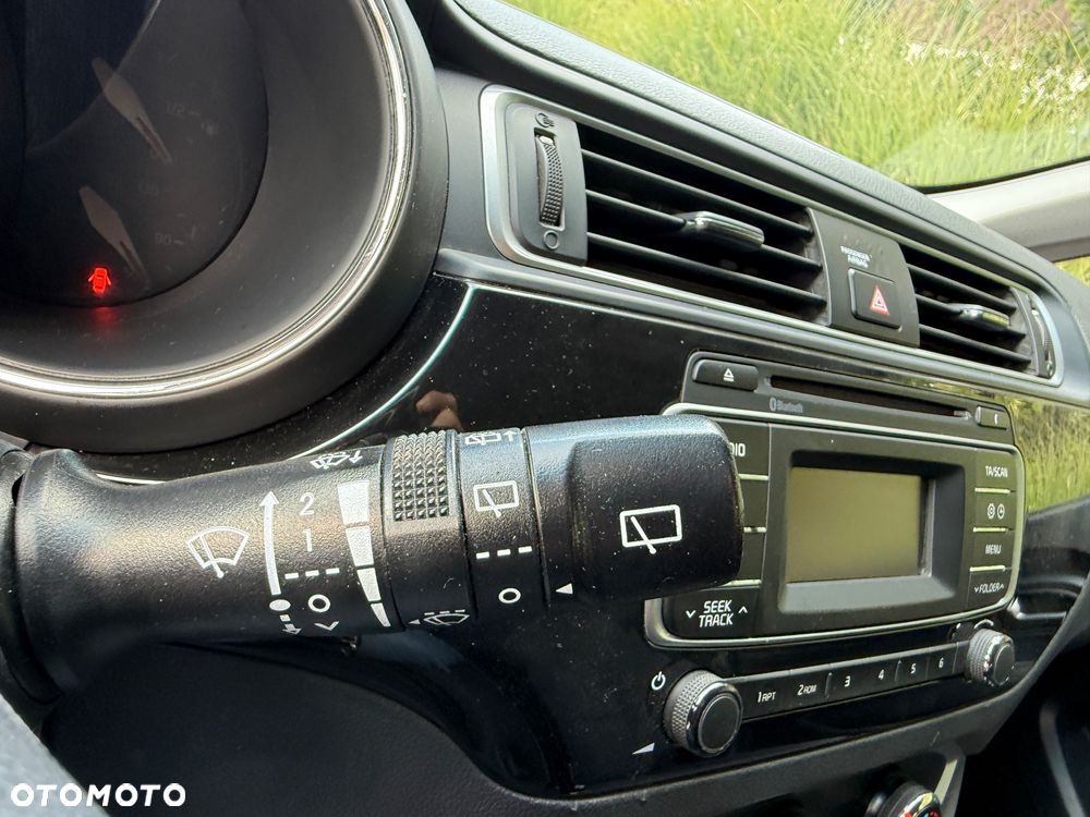 Kia Rio 1.2 Business Line - 21