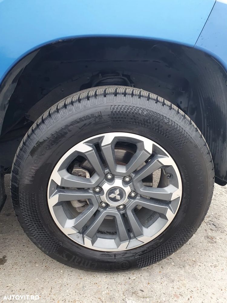 Mitsubishi L200 Double Cab 2.2 DI-D A/T Instyle - 20