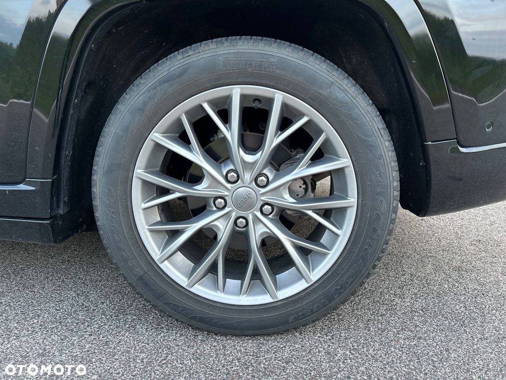 Jeep Grand Cherokee 3.6 V6 Summit - 26