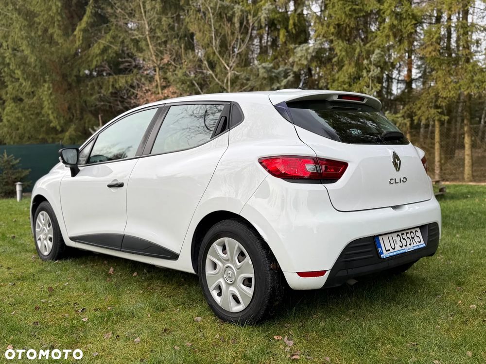 Renault Clio 1.2 16V Life - 5