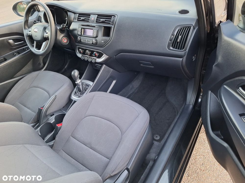 Kia Rio - 13