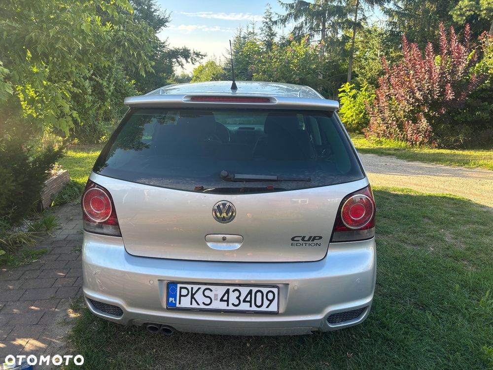 Volkswagen Polo 1.4 FSI Sportline - 2