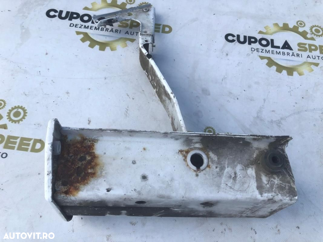 Cap lonjeron cu suport aripa dreapta fata Audi A5 (2007-2011) [8T3] 8t0821136 - 2