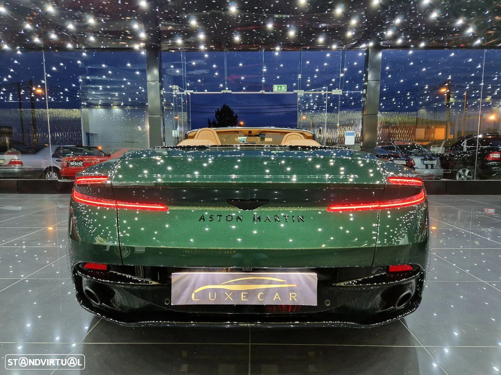 Aston Martin DB11 Volante V8 - 11