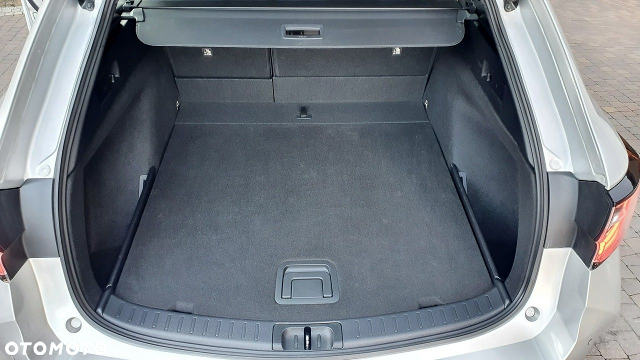 Toyota Corolla - 23