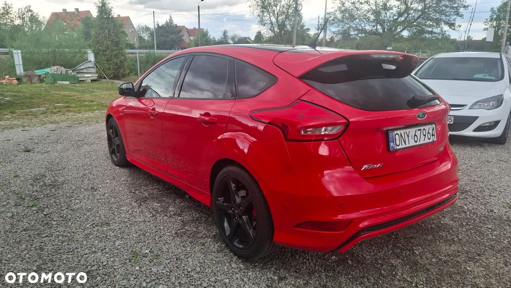 Ford Focus 1.5 EcoBoost STart-Stopp-System ST-LINE - 12