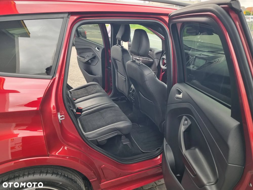 Ford Kuga 1.5 EcoBoost 2x4 ST-Line - 8
