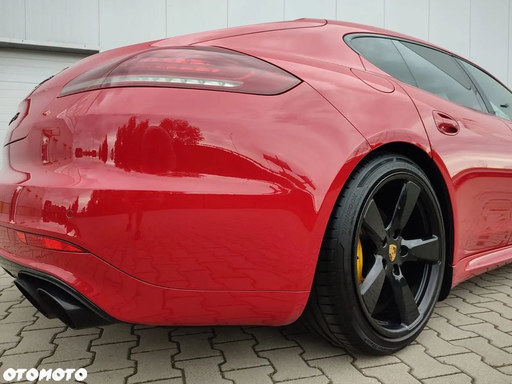 Porsche Panamera 4S - 13