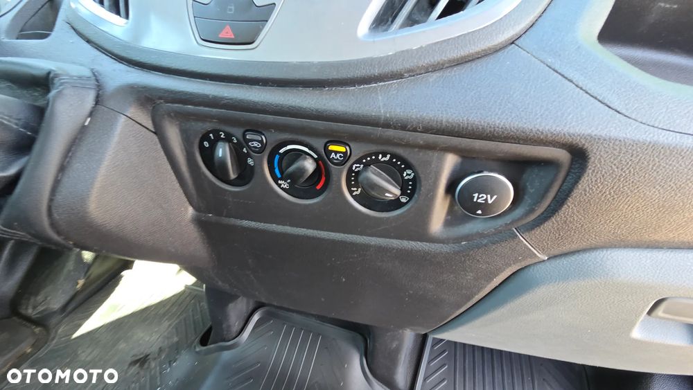 Ford Transit - 10