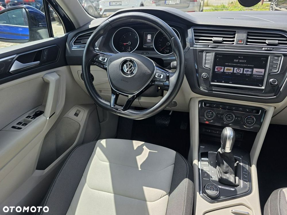 Volkswagen Tiguan - 16