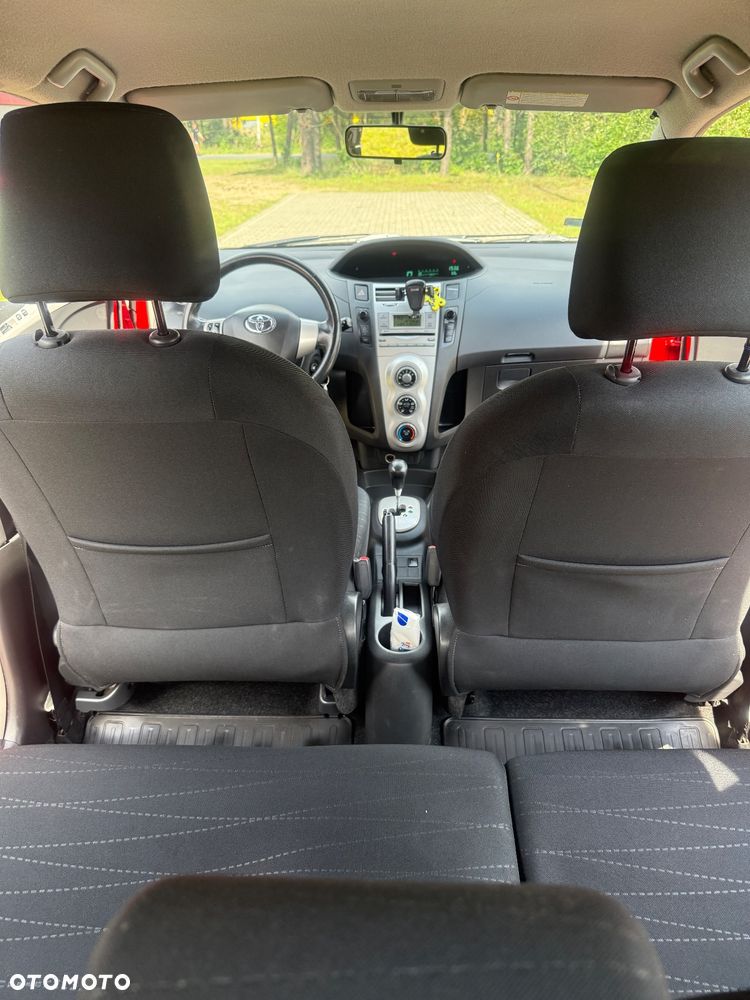 Toyota Yaris 1.3 Sol Premium MM - 8