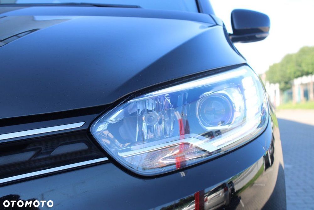 Renault Grand Scenic - 11