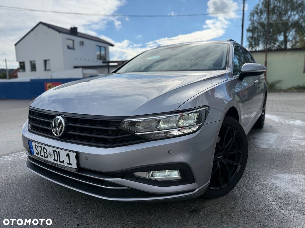 Volkswagen Passat - 4