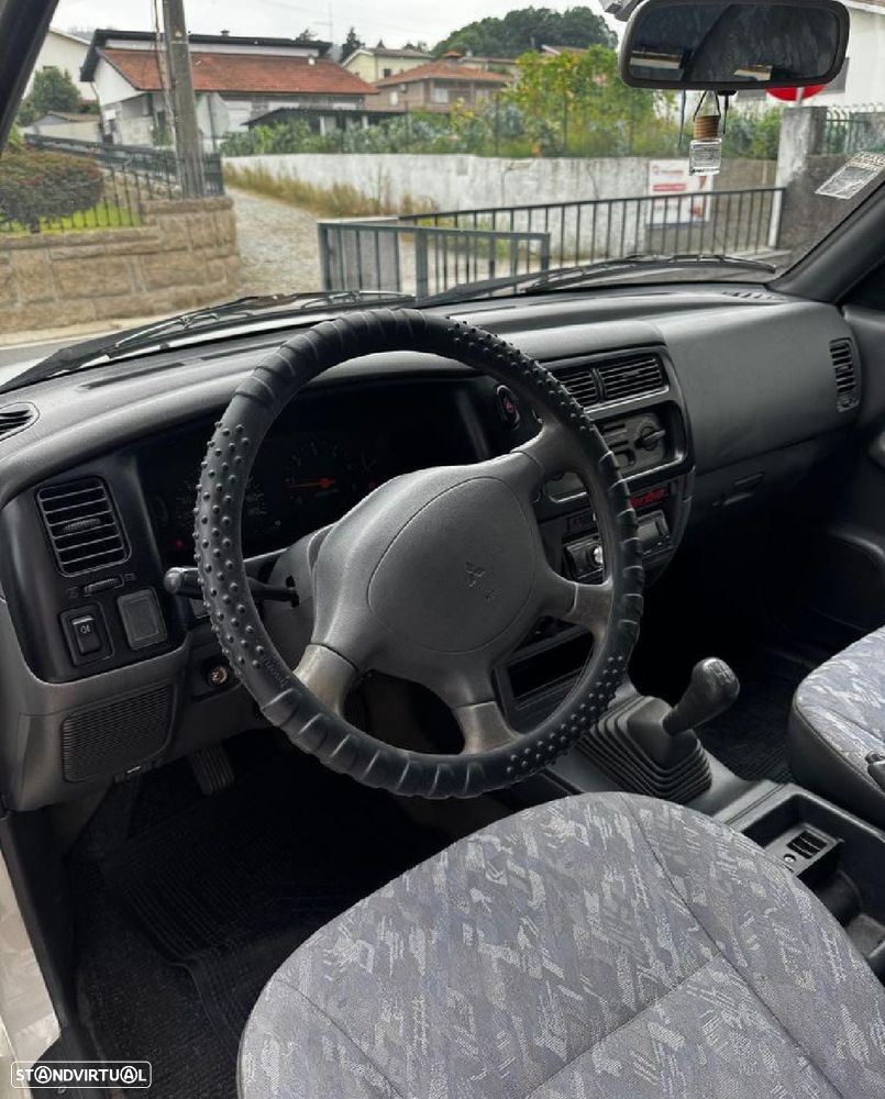 Mitsubishi L200 - 9