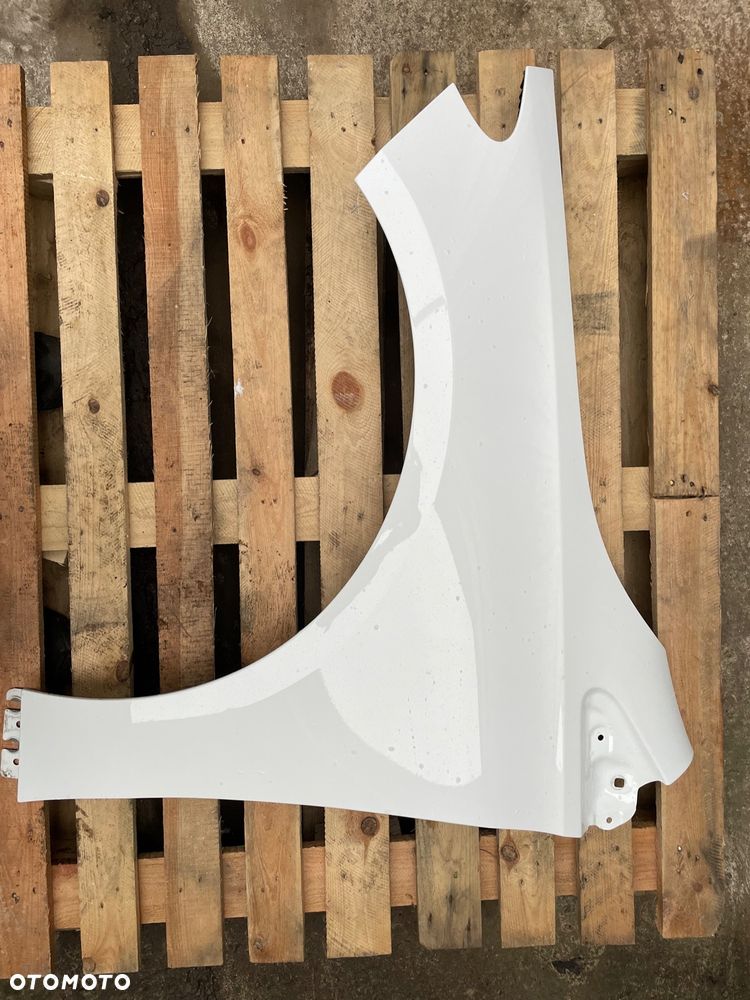 BŁOTNIK PRZÓD LEWY MERCEDES-BENZ W247 B KLASA A2478810900 BIAŁY W KOLOR - 1