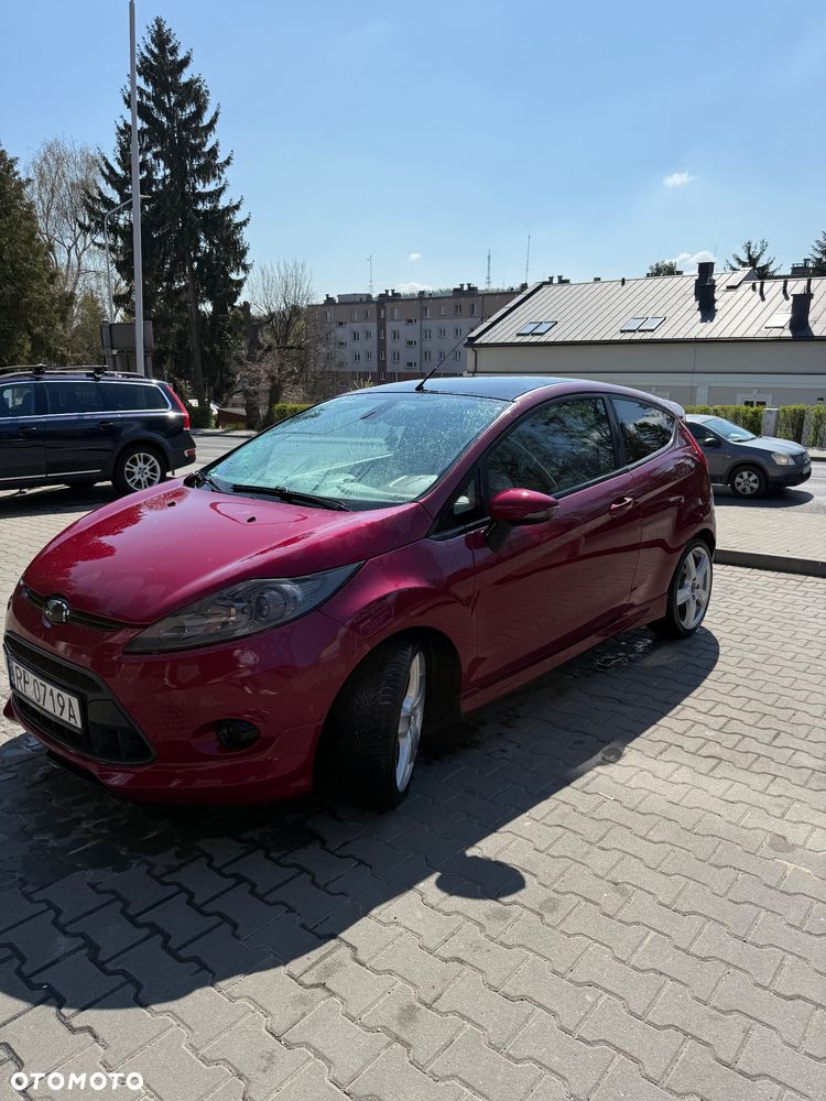 Ford Fiesta 1.6 Sport - 2