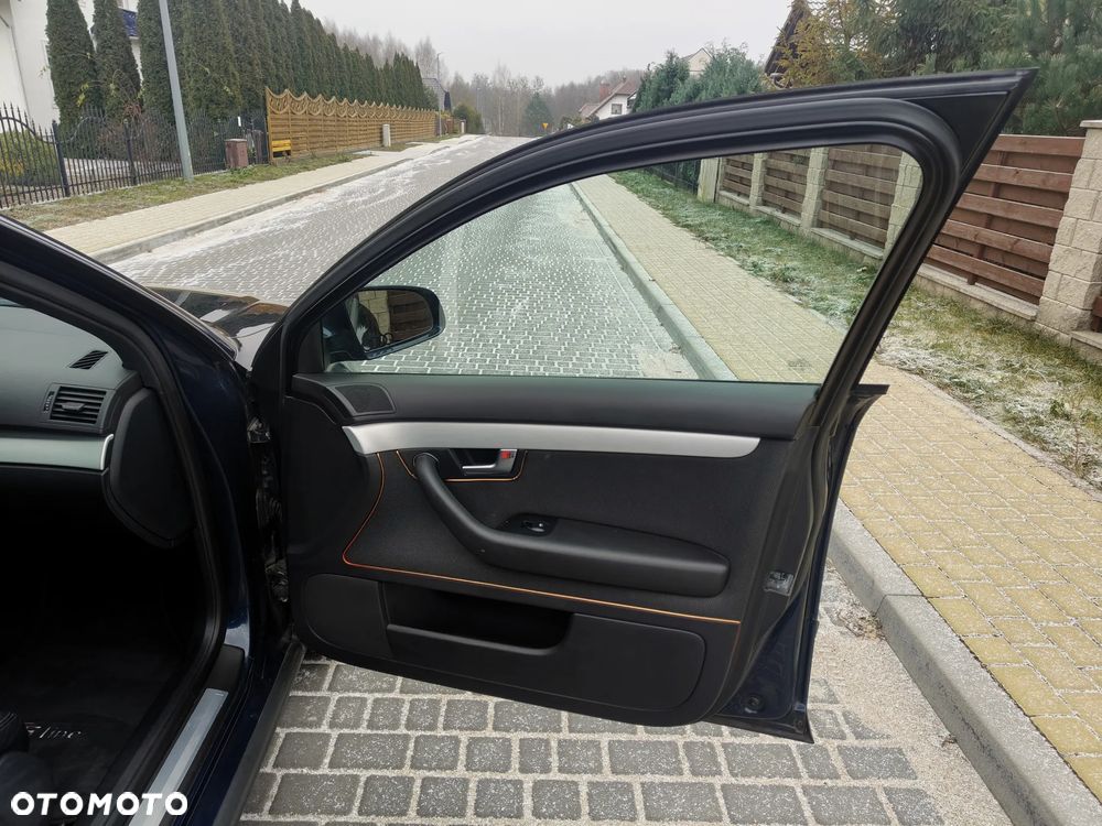 Audi A4 Limousine 2.0 TDI DPF - 31