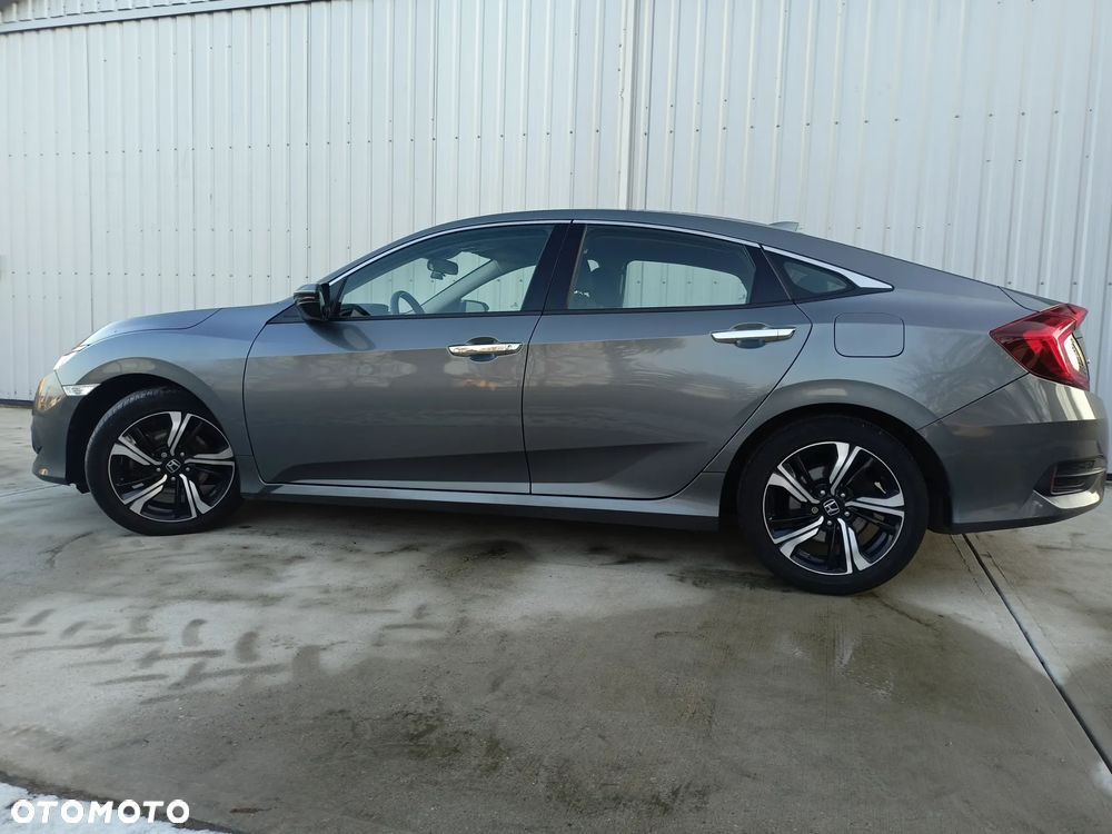 Honda Civic 1.5 T Elegance - 3