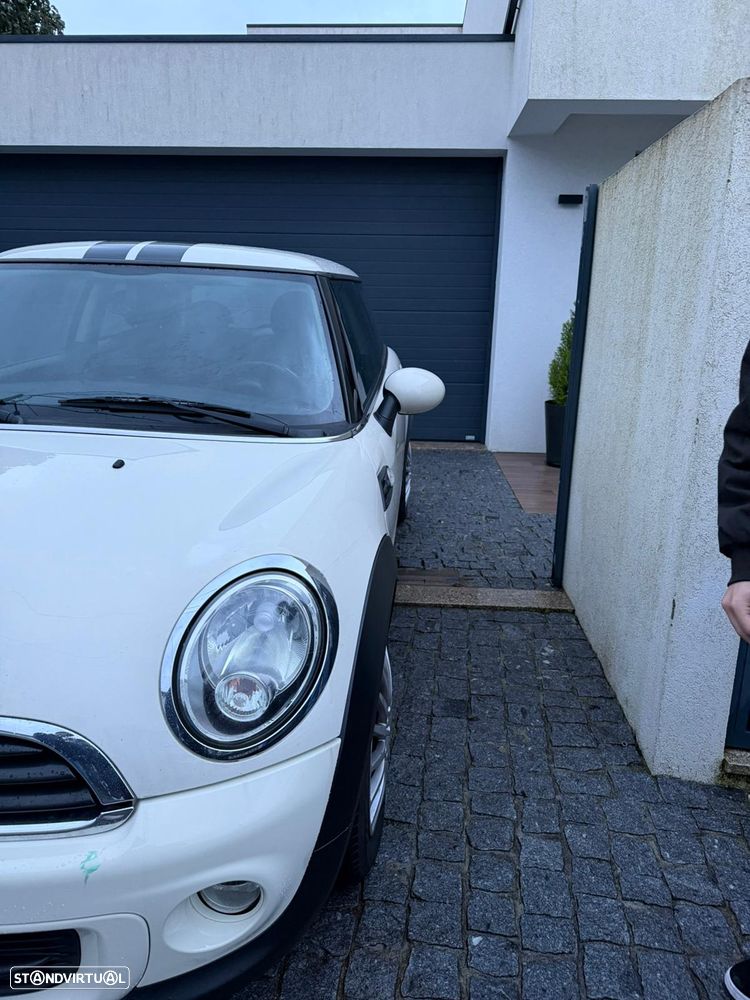 MINI 3 Portas One - 4