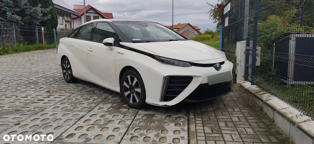 Toyota Mirai Advanced - 7