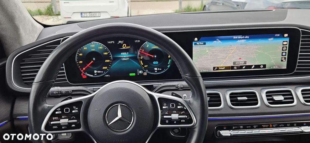 Mercedes-Benz GLE - 27