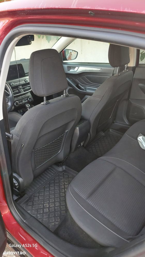 Ford Focus 1.0 EcoBoost MHEV Titanium - 10