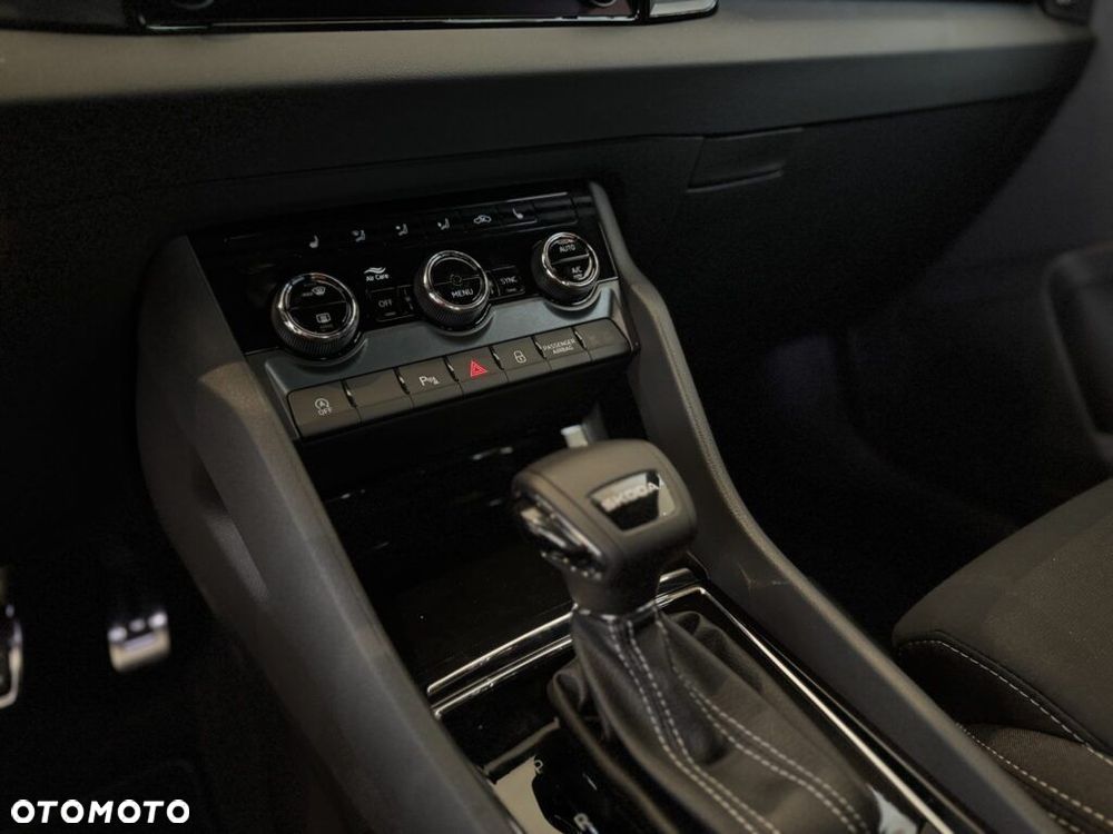 Skoda Karoq 1.5 TSI ACT Sportline DSG - 19