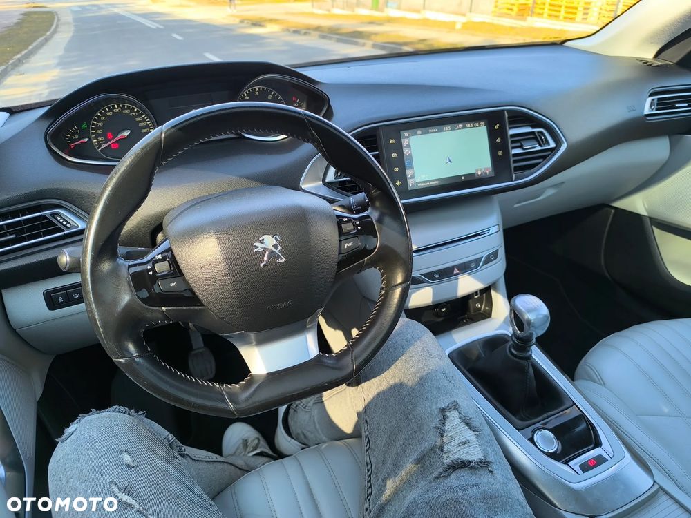 Peugeot 308 e-HDi 115 Stop & Start Allure - 28