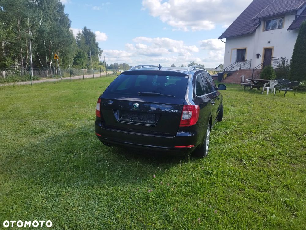 Skoda Superb 2.0 TDI Elegance - 8